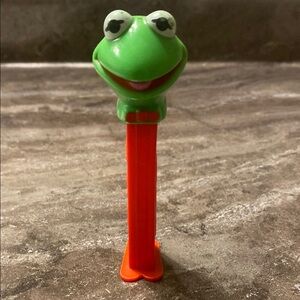 *3 for $10* Kermit the Frog Pez Dispenser - Red Stem
